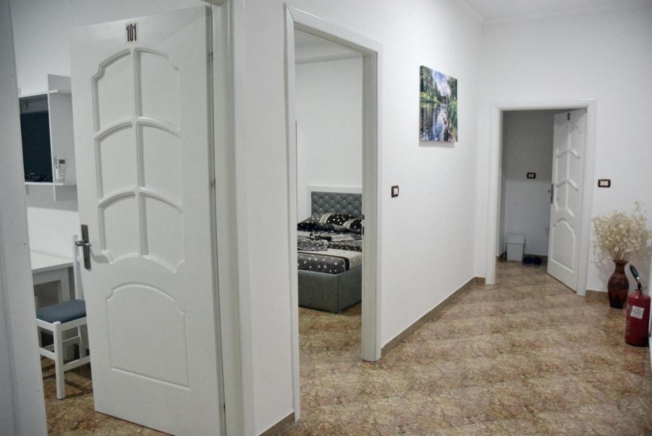 Hotel Reci Peshkopi 외부 사진